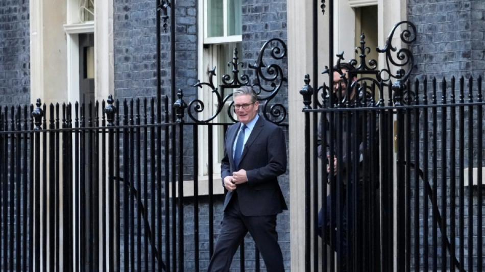 Governo brit&acirc;nico endurece sua pol&iacute;tica de asilo e imigra&ccedil;&atilde;o