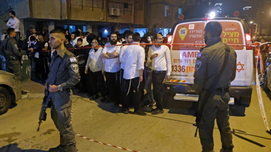 Mindestens f&uuml;nf Tote durch Angriffe mit Schusswaffen bei Tel Aviv