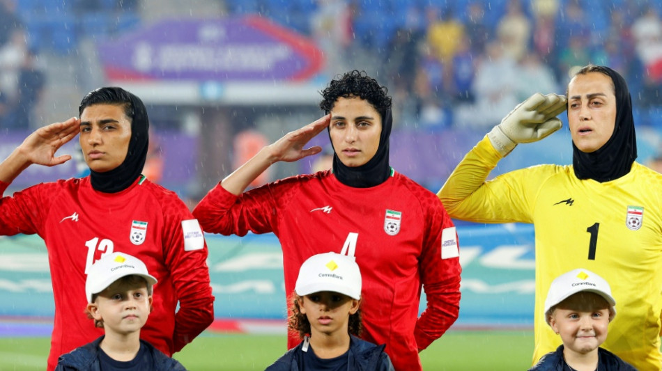 Medien: F&uuml;nf iranische Fu&szlig;ballerinnen fl&uuml;chten zur Polizei