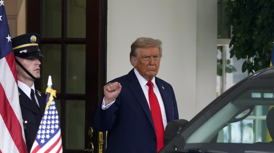 Trump cancella le vacanze d'agosto per i colloqui Russia-Ucraina