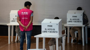 "El voto es libre", presos sin sentencia votan por primera vez para presidente en M&eacute;xico
