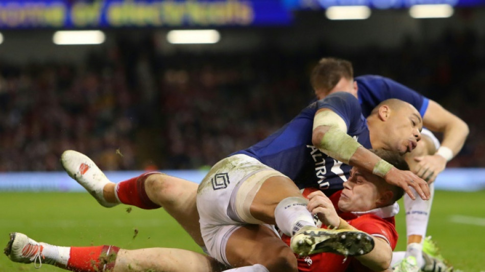Roberts moves to wing for winless Wales against England in Six Nations