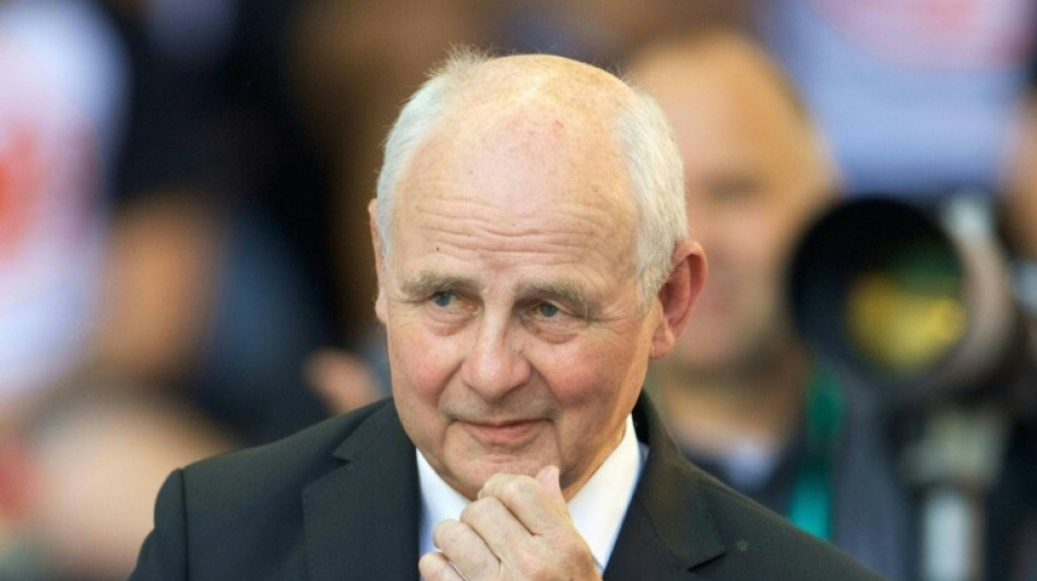 Morre Bernd H&ouml;lzenbein, campe&atilde;o do mundo com a Alemanha em 1974