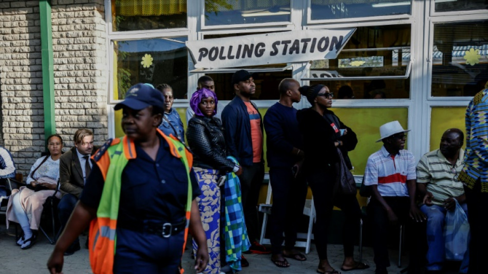Couac &eacute;lectoral en Namibie, le vote a continu&eacute; jusqu'au matin