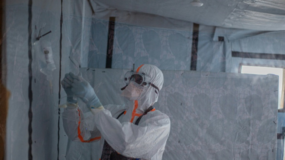 Surto de ebola na Rep&uacute;blica Democr&aacute;tica do Congo supera 9 mil casos