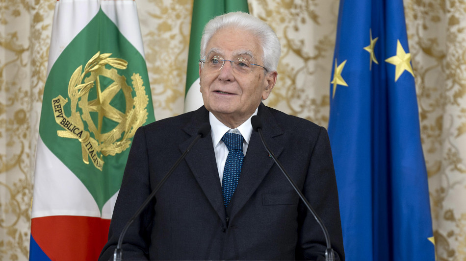 Milano Cortina: Mattarella accoglie al Quirinale la fiamma