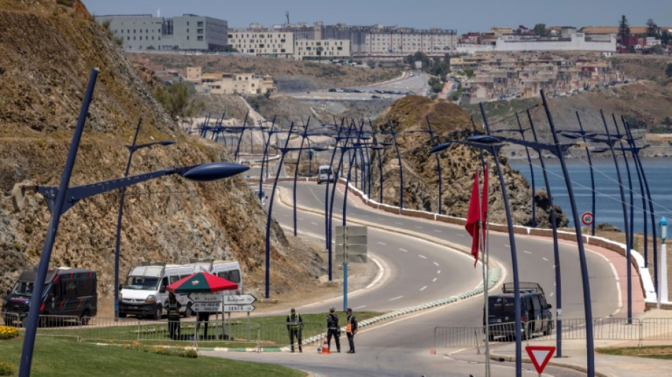 Mehr als 400 Migranten st&uuml;rmen spanische Exklave Melilla