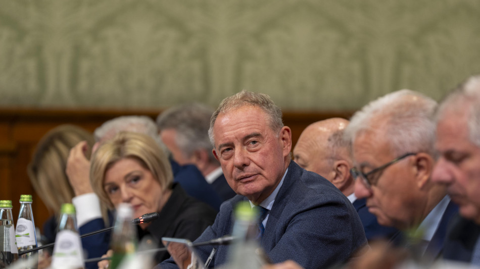 Mimit, destinati 100 milioni per rilancio filiera della moda