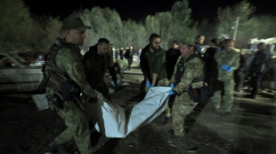 L'Ukraine pleure les 51 civils tu&eacute;s dans le bombardement d'un village dans l'Est