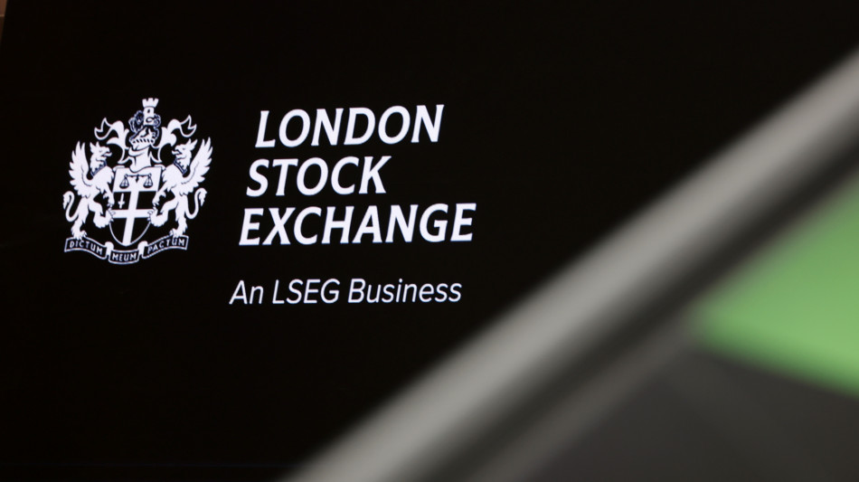 Borsa: Europa parte cauta, indici sulla parità