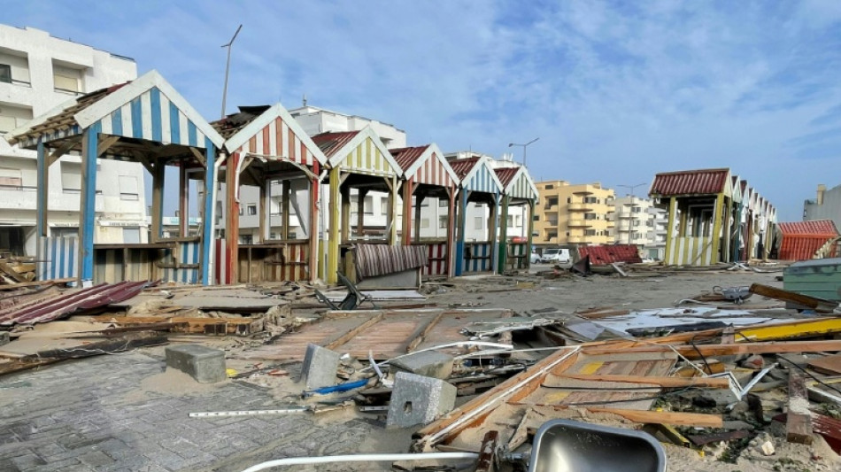 Zwei M&auml;nner bei Dach-Reparaturarbeiten nach Sturm in Portugal gestorben