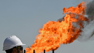 Oil surges 7% to top $126 on Trump blockade warning