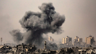 Hamas says 'heavy fighting' in Gaza as Israel steps up ground war
