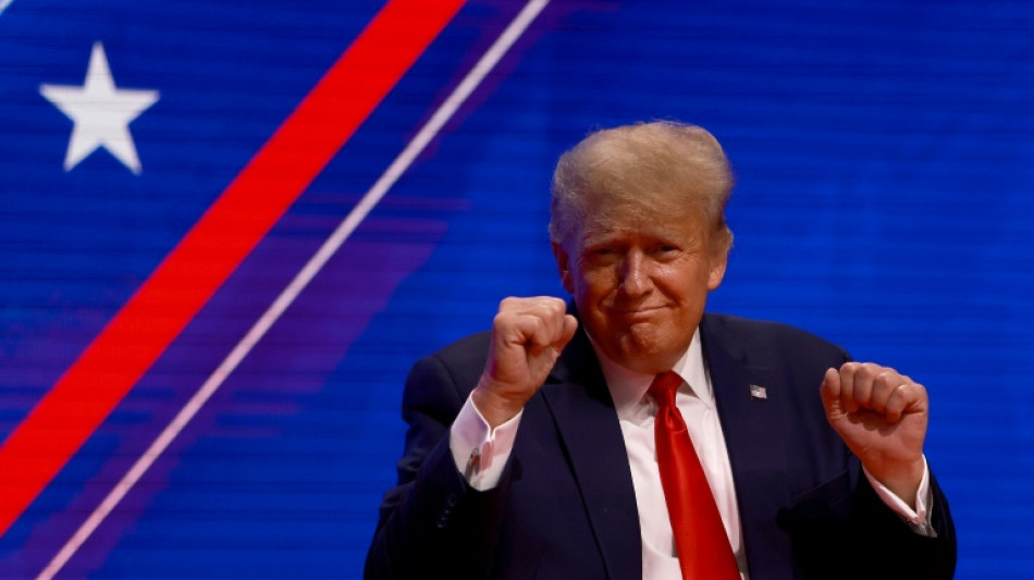 Trump devant ses fans &agrave; la grand-messe des conservateurs en Floride