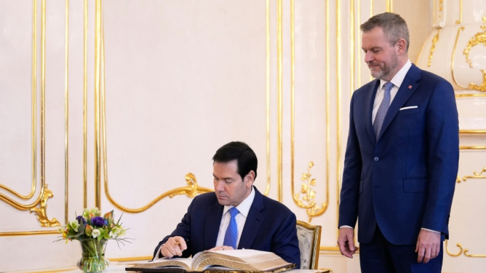 Rubio contin&uacute;a su gira por Europa visitando a aliados cercanos a Trump