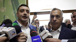 Simion torna al seggio con Georgescu, 'decidano solo i romeni'