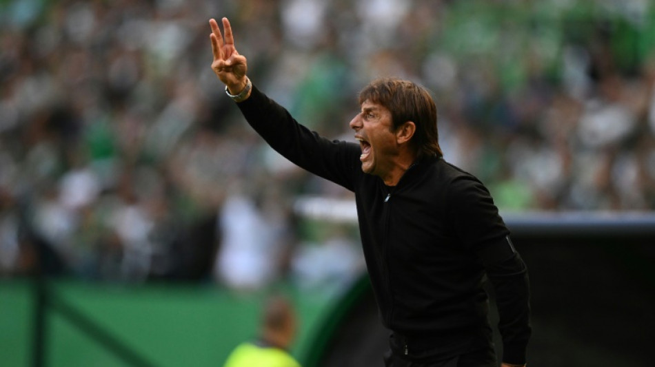 Spurs stars aren't 'undroppable' warns Conte