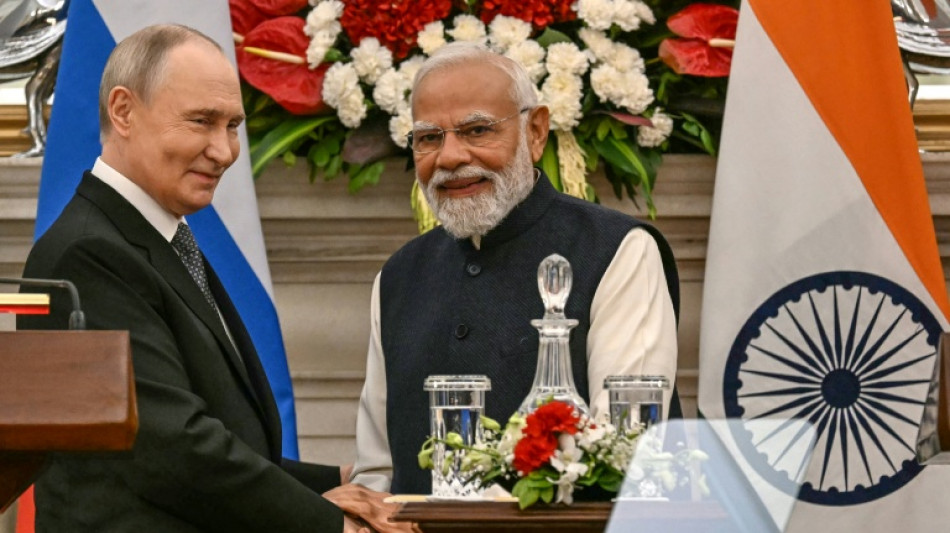 Putin seguir&aacute; suministrando petr&oacute;leo a India, pese a la presi&oacute;n de EEUU
