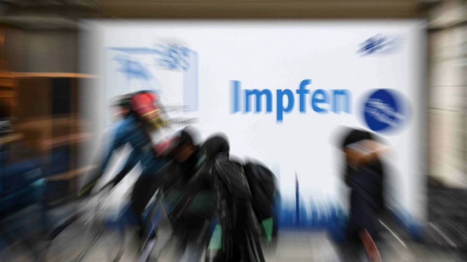 Besch&auml;ftigen in Kliniken oder Pflege soll bevorzugt Novavax-Impfung angeboten werden