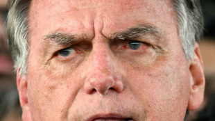 Jair Bolsonaro tem prisão domiciliar decretada