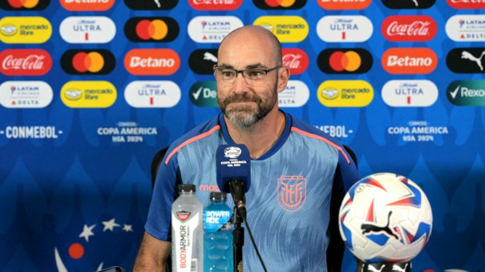 'Temos que estar preparados' para Argentina com ou sem Messi, diz t&eacute;cnico do Equador