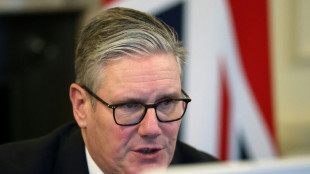 Royaume-Uni: un budget p&eacute;rilleux, sous la pression des march&eacute;s et de l'opinion