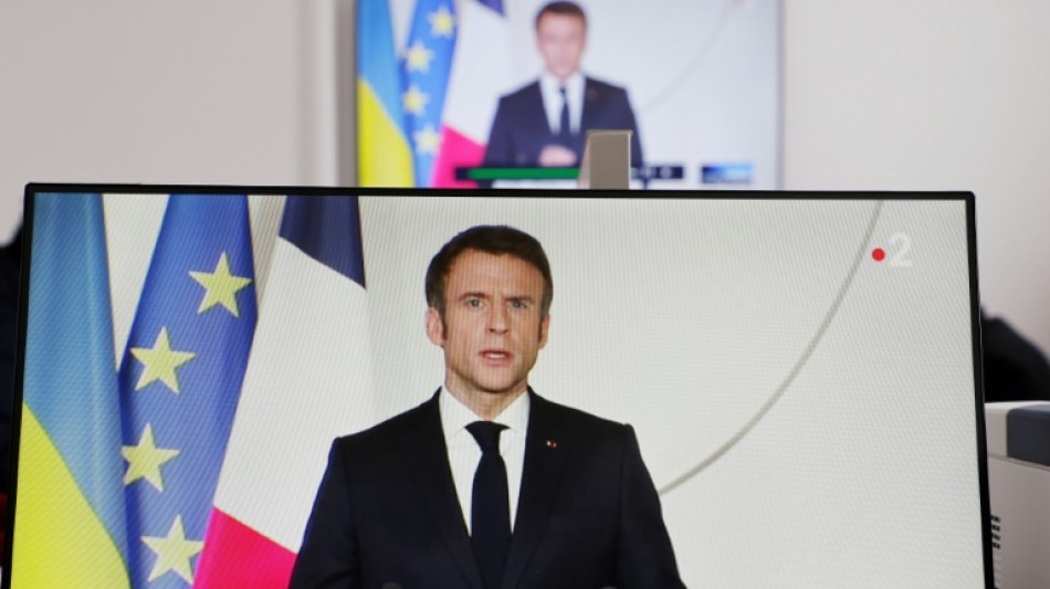 Pr&eacute;sidentielle: l'invasion russe en Ukraine bouleverse la campagne