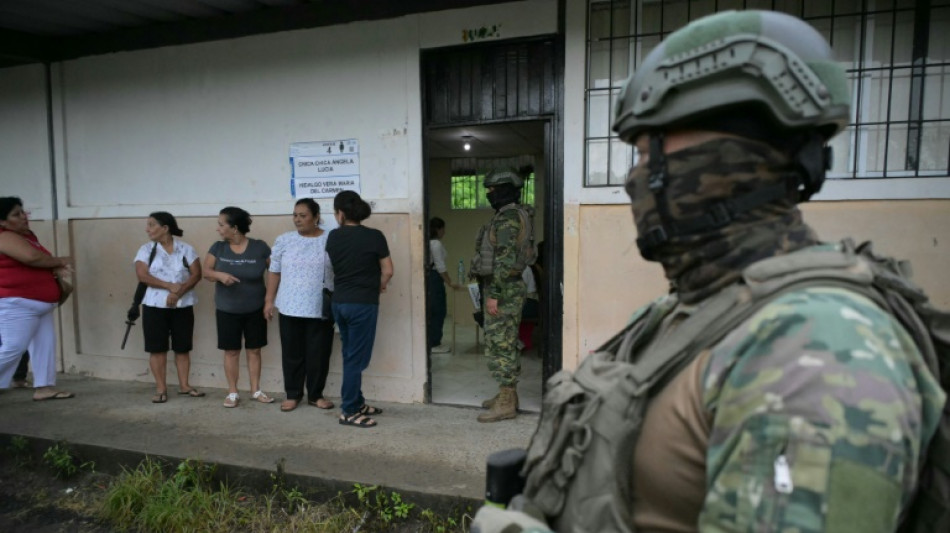 Wahl in Ecuador: Enges Rennen zwischen Pr&auml;sident Noboa und linksgerichteter Rivalin 