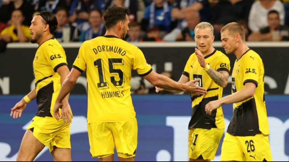 Dortmund vence Hoffenheim pula para lideran&ccedil;a do Campeonato Alem&atilde;o