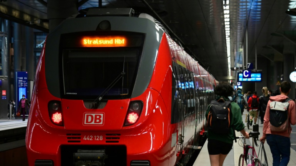 Studie: Deutschlandticket führt zu Verlagerung vom Auto auf die Schiene