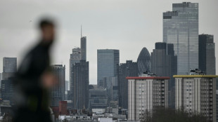 UK economy struggles for growth in fresh blow to government