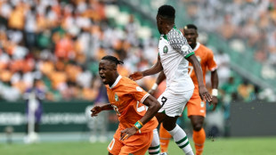 Costa do Marfim perde para Nig&eacute;ria e se complica em 'sua' Copa Africana