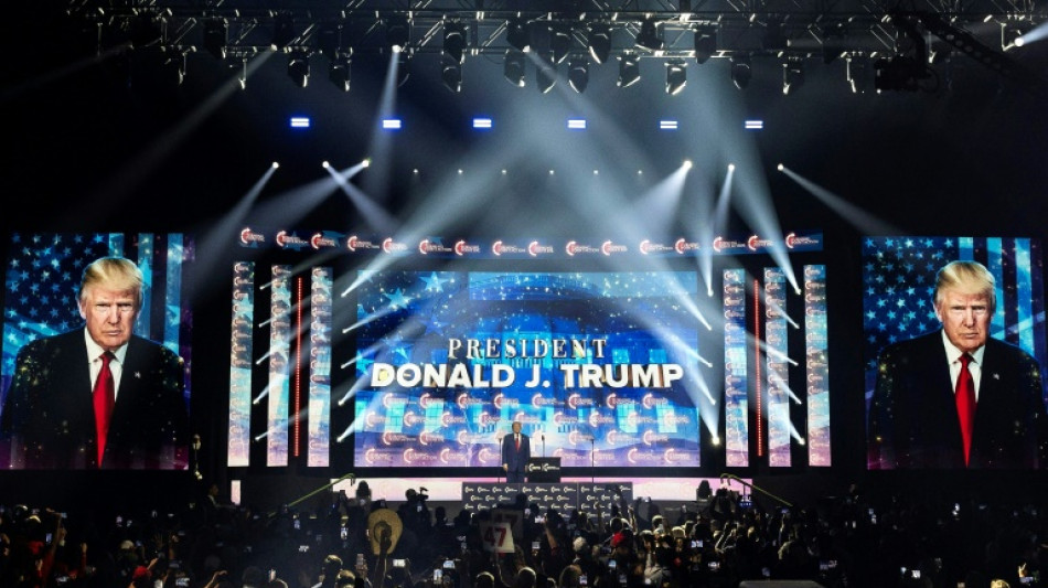 Trump, acusado de haber agredido a una exmodelo que le presentó Epstein