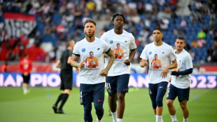 Sergio Rico saldr&aacute; del hospital tres meses despu&eacute;s de su ingreso