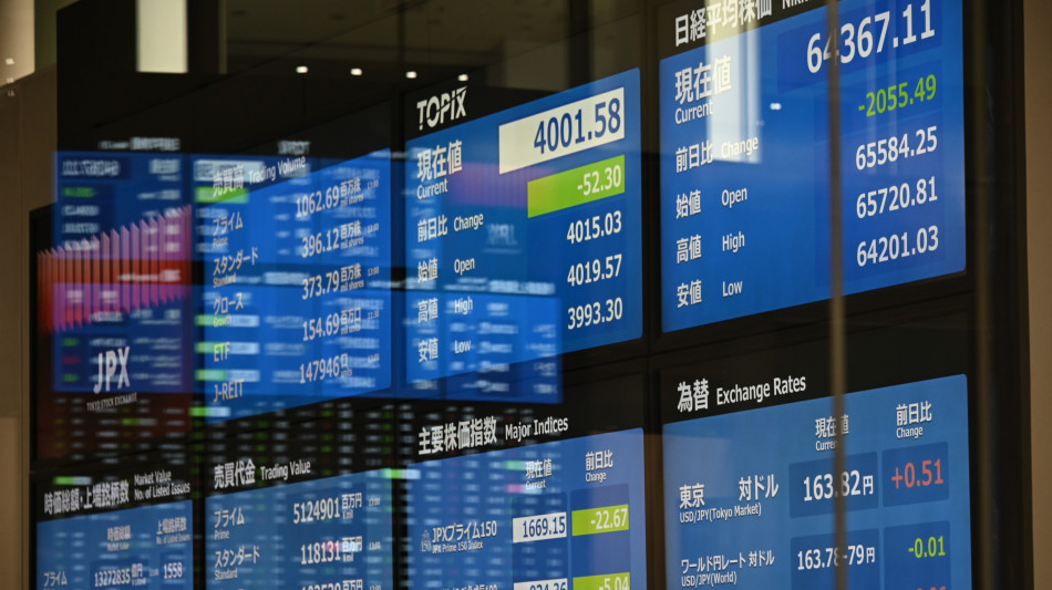 Borsa: l'Asia senza una direzione guarda alla Fed, bene Seul (+2,2%)