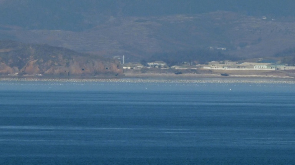 La Cor&eacute;e du Nord tire &agrave; nouveau pr&egrave;s d'&icirc;les sud-cor&eacute;ennes