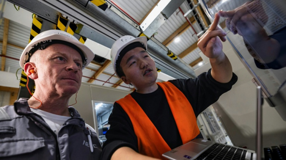 France's 'Battery Valley' makes use of Asian experts  