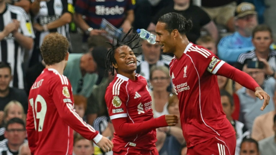 Liverpool marca nos acréscimos e vence Newcastle no Inglês