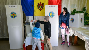La Moldavie vote dans un climat tendu, entre r&ecirc;ve d'UE et influence russe