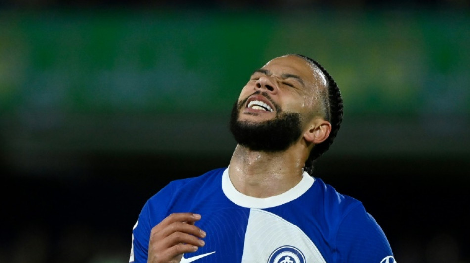 Memphis Depay desfalca Atl&eacute;tico de Madrid contra Dortmund na Champions