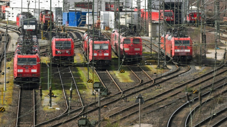 Gro&szlig;streik im Verkehrssektor in Deutschland begonnen