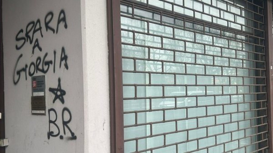 "Spara a Giorgia", seconda scritta intimidatoria nel Varesotto