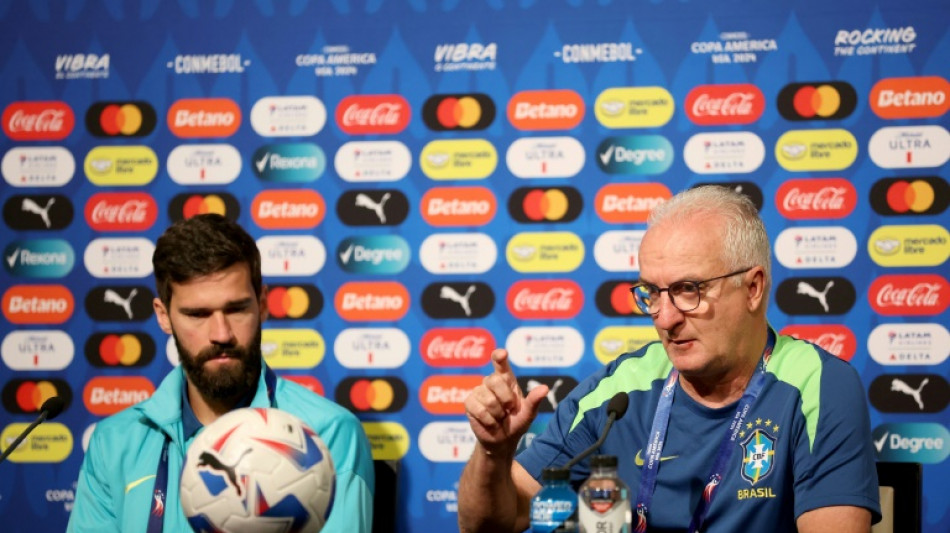 Dorival J&uacute;nior elogia 'excelente' Col&ocirc;mbia e seu ex-pupilo James Rodr&iacute;guez