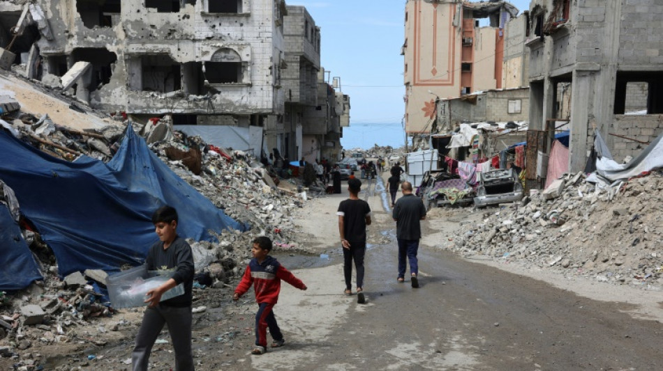 La Media Luna Roja afirma que 9 socorristas siguen desaparecidos en Gaza tras disparos israelíes