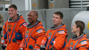 Artemis-Crew verl&auml;sst Erdumlaufbahn Richtung Mond